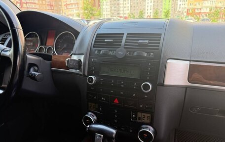 Volkswagen Touareg III, 2009 год, 1 229 000 рублей, 26 фотография
