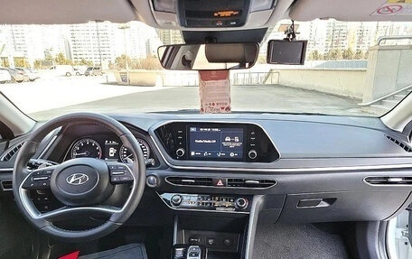 Hyundai Sonata VIII, 2022 год, 1 700 000 рублей, 10 фотография