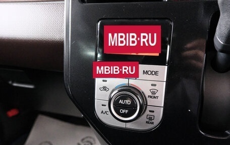 Toyota Roomy I, 2019 год, 1 199 000 рублей, 18 фотография