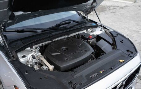 Volvo S90 II рестайлинг, 2018 год, 2 100 000 рублей, 20 фотография