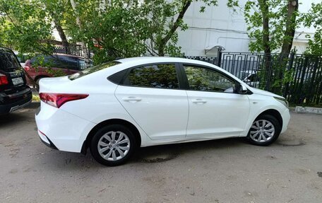 Hyundai Solaris II рестайлинг, 2018 год, 590 000 рублей, 6 фотография