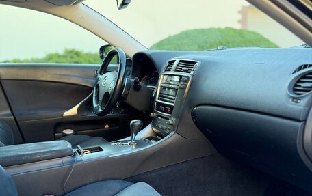 Lexus IS II рестайлинг 2, 2008 год, 1 300 000 рублей, 11 фотография