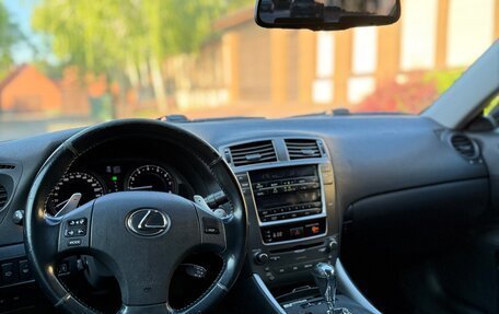 Lexus IS II рестайлинг 2, 2008 год, 1 300 000 рублей, 10 фотография