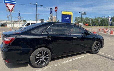 Toyota Camry, 2017 год, 2 350 000 рублей, 6 фотография
