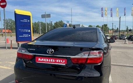 Toyota Camry, 2017 год, 2 350 000 рублей, 4 фотография