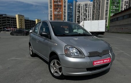 Toyota Yaris I рестайлинг, 1999 год, 320 000 рублей, 1 фотография