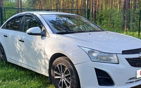 Chevrolet Cruze II, 2014 год, 649 999 рублей, 2 фотография