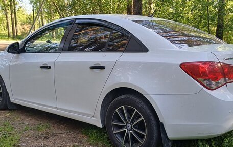 Chevrolet Cruze II, 2014 год, 649 999 рублей, 6 фотография