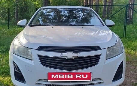 Chevrolet Cruze II, 2014 год, 649 999 рублей, 3 фотография