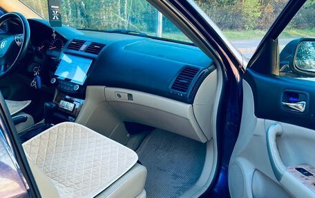 Honda Accord VII рестайлинг, 2004 год, 1 000 000 рублей, 13 фотография