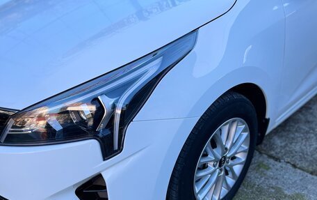 KIA Rio IV, 2021 год, 1 800 000 рублей, 2 фотография