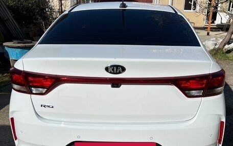 KIA Rio IV, 2021 год, 1 800 000 рублей, 3 фотография