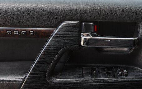 Toyota Land Cruiser 200, 2013 год, 2 995 000 рублей, 8 фотография