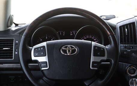 Toyota Land Cruiser 200, 2013 год, 2 995 000 рублей, 10 фотография