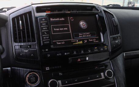 Toyota Land Cruiser 200, 2013 год, 2 995 000 рублей, 13 фотография
