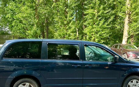 Dodge Caravan V, 2009 год, 770 000 рублей, 2 фотография