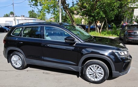Volkswagen Taos, 2021 год, 2 000 000 рублей, 3 фотография