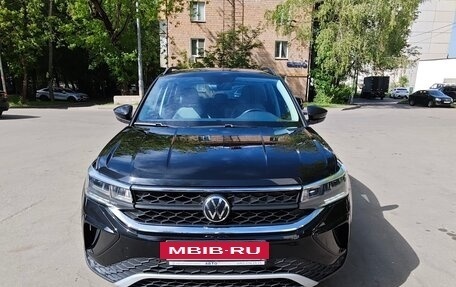 Volkswagen Taos, 2021 год, 2 000 000 рублей, 2 фотография
