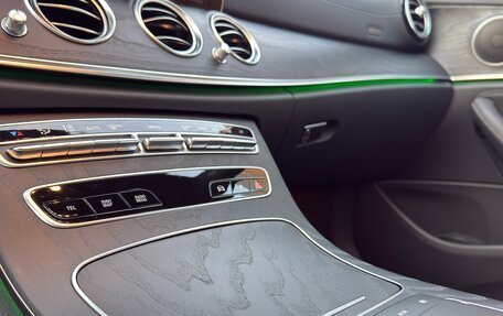 Mercedes-Benz E-Класс, 2021 год, 4 890 000 рублей, 9 фотография