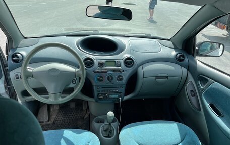 Toyota Yaris I рестайлинг, 1999 год, 320 000 рублей, 5 фотография