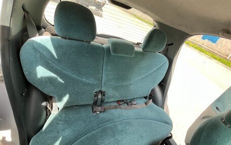 Toyota Yaris I рестайлинг, 1999 год, 320 000 рублей, 9 фотография