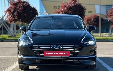 Hyundai Sonata VIII, 2019 год, 2 250 000 рублей, 2 фотография