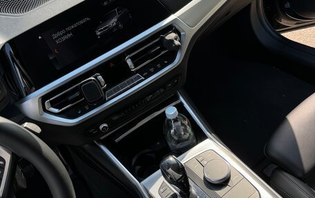 BMW 3 серия, 2019 год, 3 590 000 рублей, 15 фотография