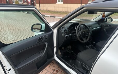 Skoda Yeti I рестайлинг, 2015 год, 1 070 000 рублей, 9 фотография
