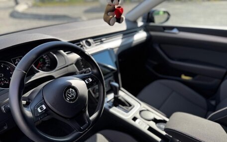 Volkswagen Passat B8 рестайлинг, 2018 год, 2 250 000 рублей, 6 фотография