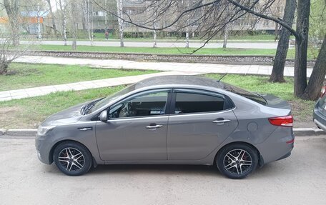 KIA Rio III рестайлинг, 2015 год, 950 000 рублей, 6 фотография