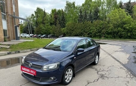 Volkswagen Polo VI (EU Market), 2013 год, 950 000 рублей, 2 фотография