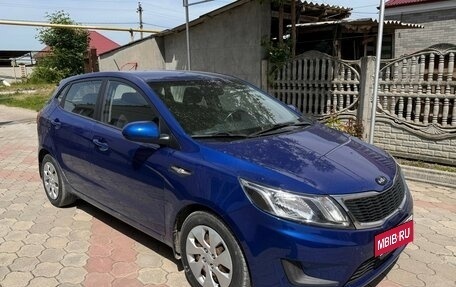 KIA Rio III рестайлинг, 2013 год, 1 050 000 рублей, 1 фотография