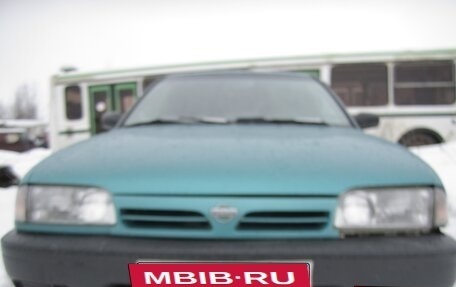 Nissan Primera II рестайлинг, 1992 год, 100 000 рублей, 1 фотография