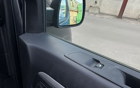 Opel Zafira Life I, 2021 год, 2 877 000 рублей, 16 фотография