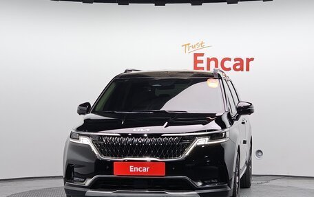 KIA Carnival, 2022 год, 2 500 000 рублей, 3 фотография