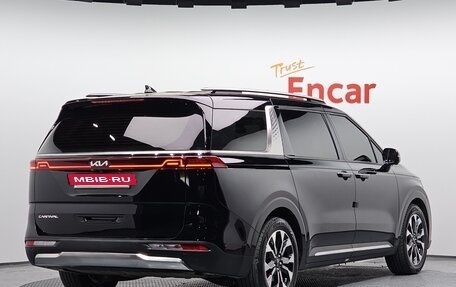 KIA Carnival, 2022 год, 2 500 000 рублей, 2 фотография