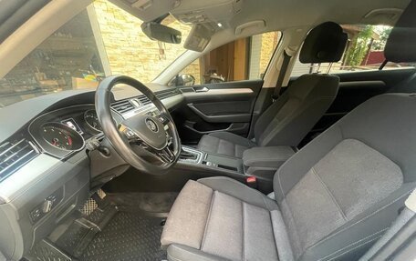 Volkswagen Passat B8 рестайлинг, 2016 год, 1 725 000 рублей, 20 фотография