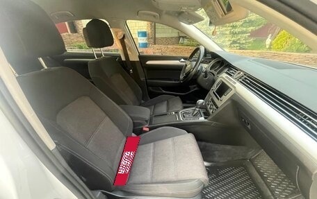 Volkswagen Passat B8 рестайлинг, 2016 год, 1 725 000 рублей, 26 фотография