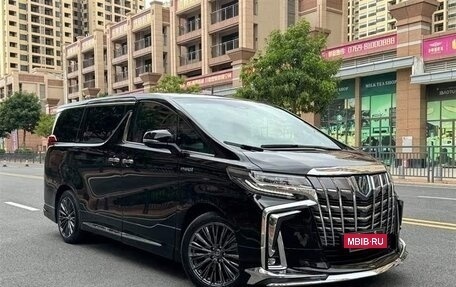 Toyota Alphard III, 2021 год, 7 800 000 рублей, 3 фотография