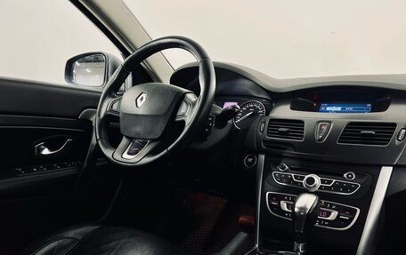Renault Latitude I, 2010 год, 990 000 рублей, 12 фотография