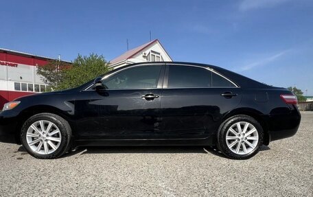 Toyota Camry, 2011 год, 1 350 000 рублей, 2 фотография