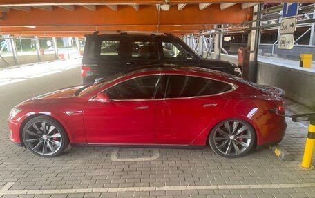Tesla Model S I, 2013 год, 2 300 000 рублей, 9 фотография
