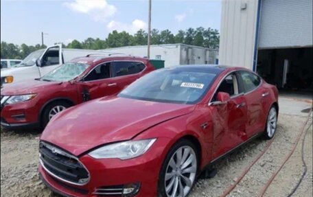 Tesla Model S I, 2013 год, 2 300 000 рублей, 14 фотография