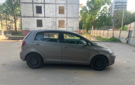 Volkswagen Golf Plus II, 2011 год, 750 000 рублей, 3 фотография