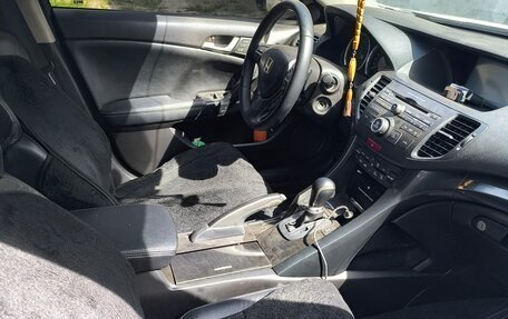 Honda Accord VIII рестайлинг, 2011 год, 1 300 000 рублей, 4 фотография