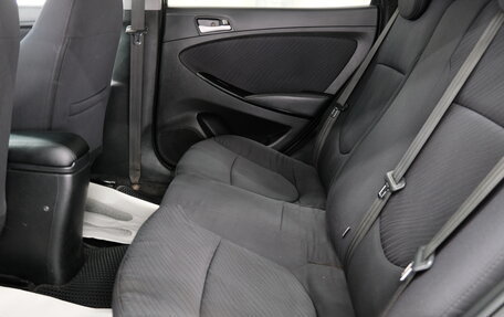 Hyundai Solaris II рестайлинг, 2015 год, 999 000 рублей, 24 фотография