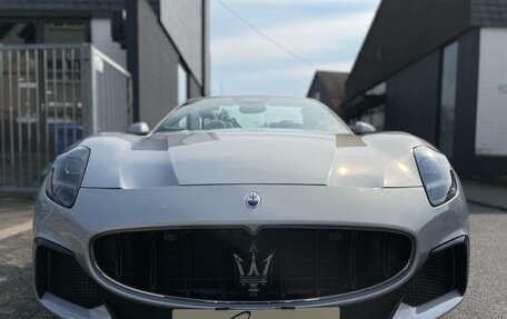 Maserati GranCabrio, 2025 год, 27 500 000 рублей, 2 фотография