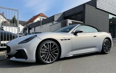 Maserati GranCabrio, 2025 год, 27 500 000 рублей, 3 фотография