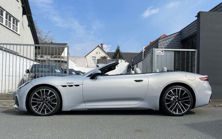 Maserati GranCabrio, 2025 год, 27 500 000 рублей, 5 фотография