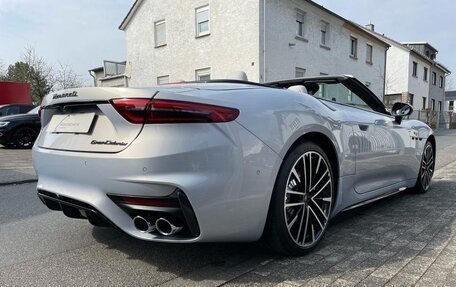Maserati GranCabrio, 2025 год, 27 500 000 рублей, 7 фотография